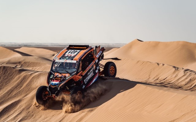 OUTRIGHT VICTORY AND T4 SUCCESS IN DUBAI FOR POLISH ROOKIE ERYK GOCZAL IN SOUTH RACING CAN-AM MAVERICK