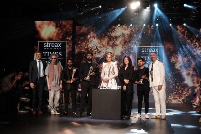 Streax Professional